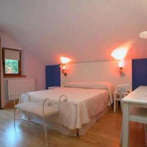 Queen Room with Spa Bath