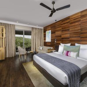 Luxury King Room - INR 500 Credit on SPA per stay - Happy Hours 1+1 (5pm to 7pm) - 15% Discount on Food & Beverages - 10% Discount on One way Local transfers 
