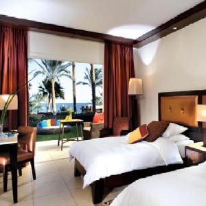 Sea Front Room with Lounge Access - King Bed
