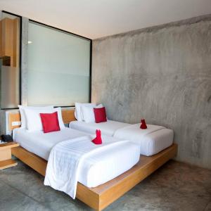Special Offer - Superior Room Only
