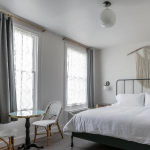 King Room - Surf Hotel