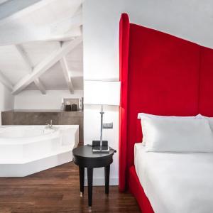 Suite - Split Level