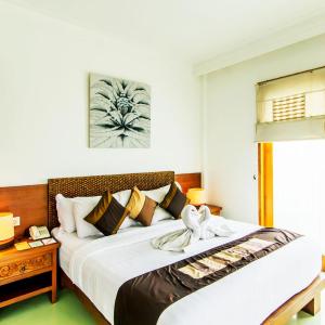 Corner Deluxe Double Room