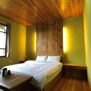 Deluxe Double Room with Shower