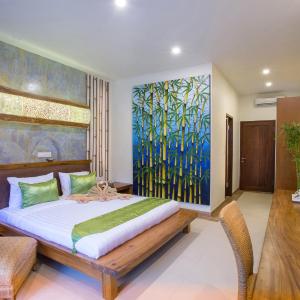 Double Room with Pool View
