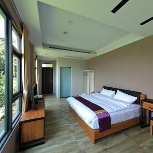Double Room with Mountain View