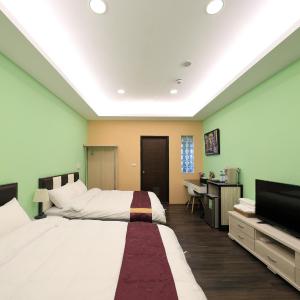 Quadruple Room with Bath