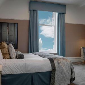 Executive King Room with View
