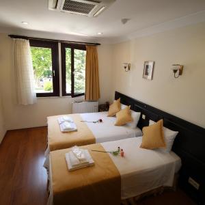 Triple Room with Garden View