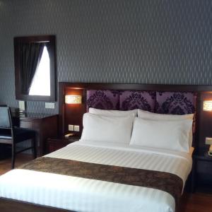 Superior Queen Room