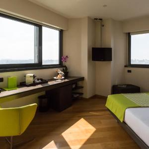 Superior King Room - Non-Smoking