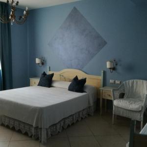 Economy Triple Room