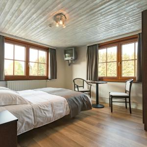 Standard King Room