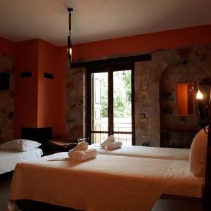 Basic Triple Room