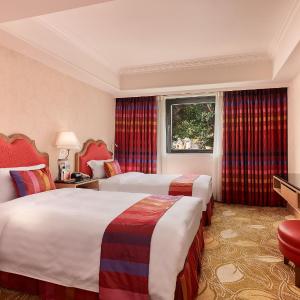 Deluxe Twin with Extra bed