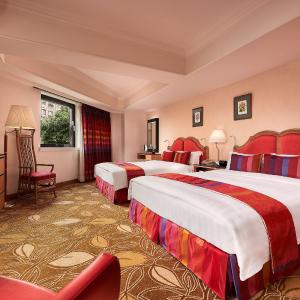 Deluxe Twin Room with Two Queen Beds