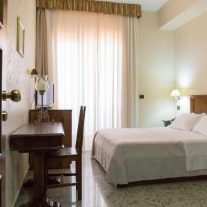 Double Room with Balcony and Sea View