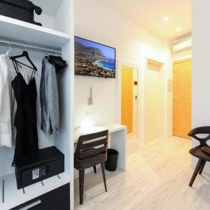 Double Room with Beach Access