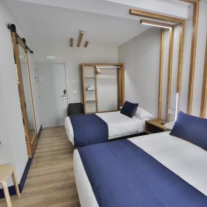 Triple Room with Courtyard View