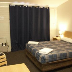 Budget Queen Room