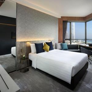 Premier Plus Harbor View room