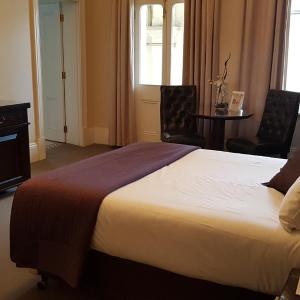 Deluxe Heritage Spa Room