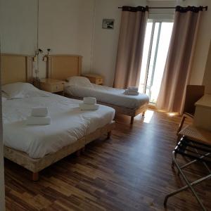 Triple Room with Sea View