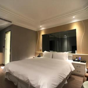 Standard Double Suite