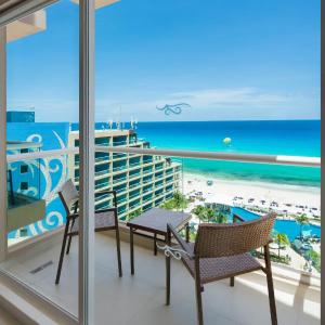 Deluxe Family Ocean View Two-Bedroom Double Beds Classic