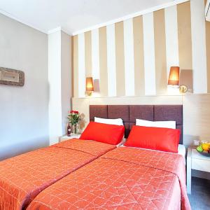 Standard Double Room with Mountain View