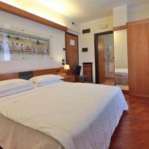 Junior King Suite