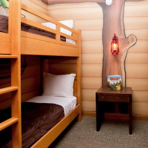 Queen Cabin Suite