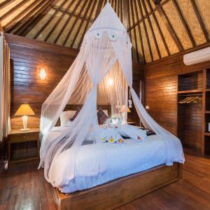 Deluxe Double Room (2 Adults + 1 Child)