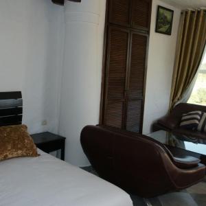 Suite (2 Adults)