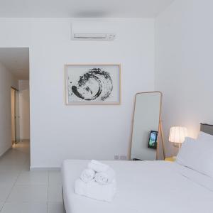 Suite with City View and Spa Access