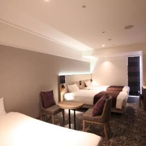 Superior Twin Room with Sofa Bed - Non-Smoking