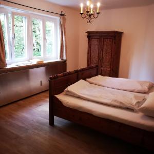 Double Room with Shared Bathroom
