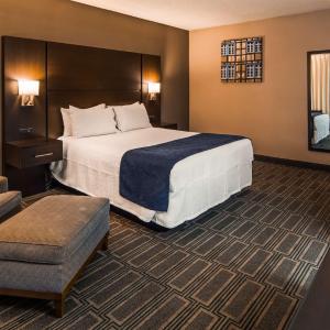 Queen Room with Bath Tub - Disability Access