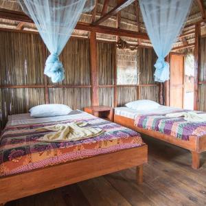 Standard Twin Room with Sea View