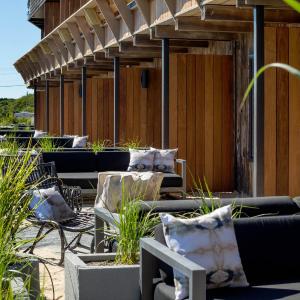 Double Queen Patio