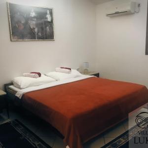 One-Bedroom Apartment with terrace and sea view (4 Adults)