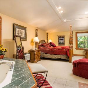 Primrose Suite