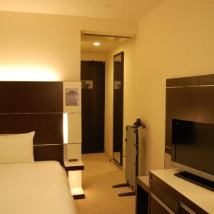 Single Room with 12pm Late Check Out - Non-Smoking