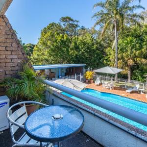 Twin Room with Pool View (Upper Floor)