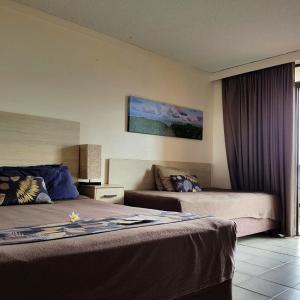 Family Room with Sea View - Pet Friendly