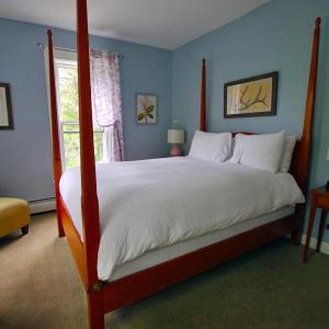 Deerfield Room 