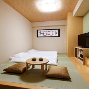 Japanese-Style Room