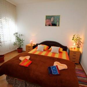 Quadruple Room with Private Bathroom