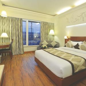 Metro View Room