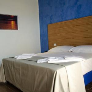 Double or Twin Room with Sea View